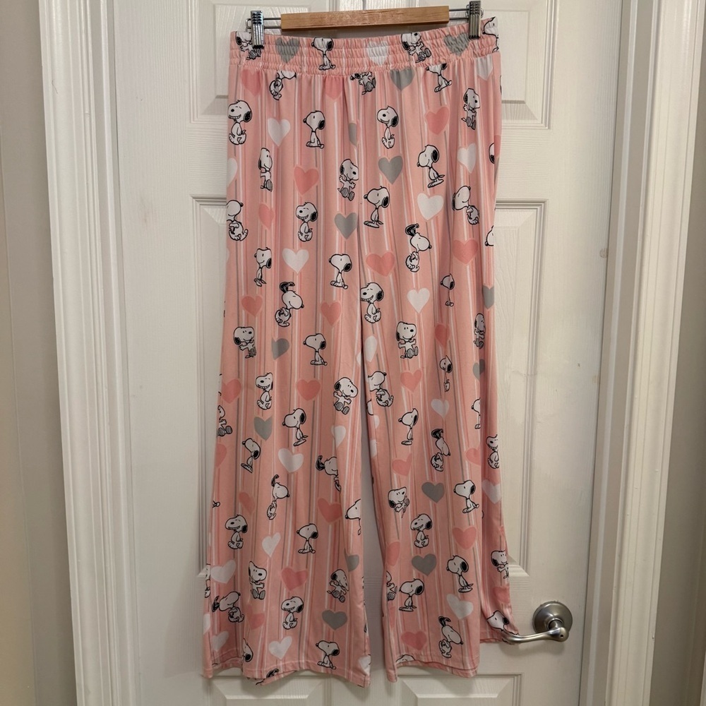 Like New Munki Munki x Peanuts Snoopy Valentine’s Day Hearts 2-piece Pajama Set - Picture 3 of 8